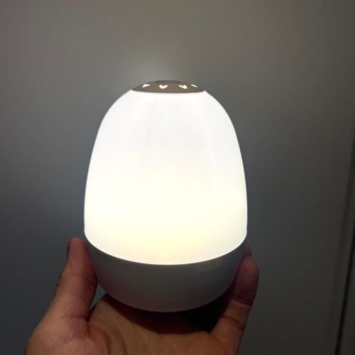 Soft Lighting for Night Feeds: Why It Matters More Than You Think