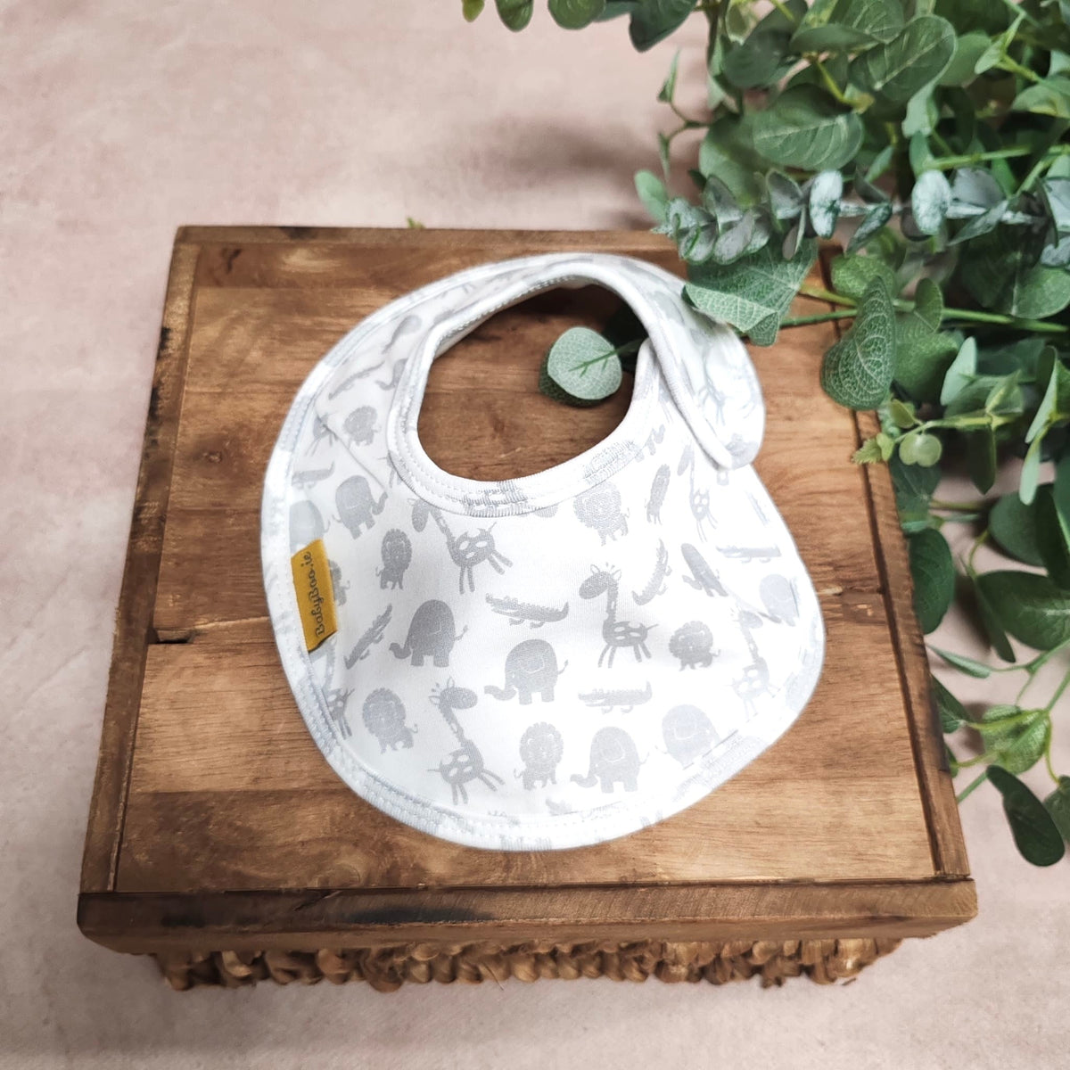 BabyBoo Organic Cotton Newborn Bib ☘️