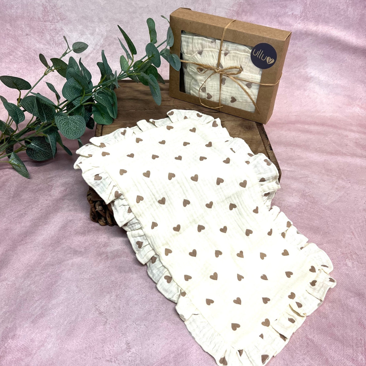 Ruffled Muslin Burp Cloths