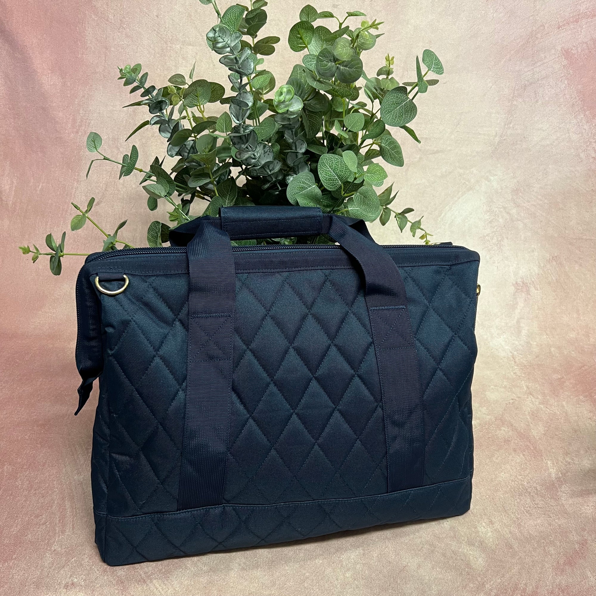 Classic Large Holdall - Navy Quilted