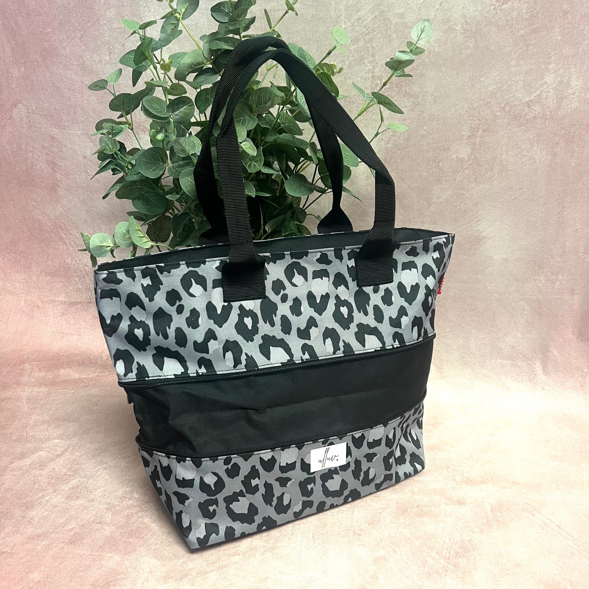 Classic Tote - Grey Leopard