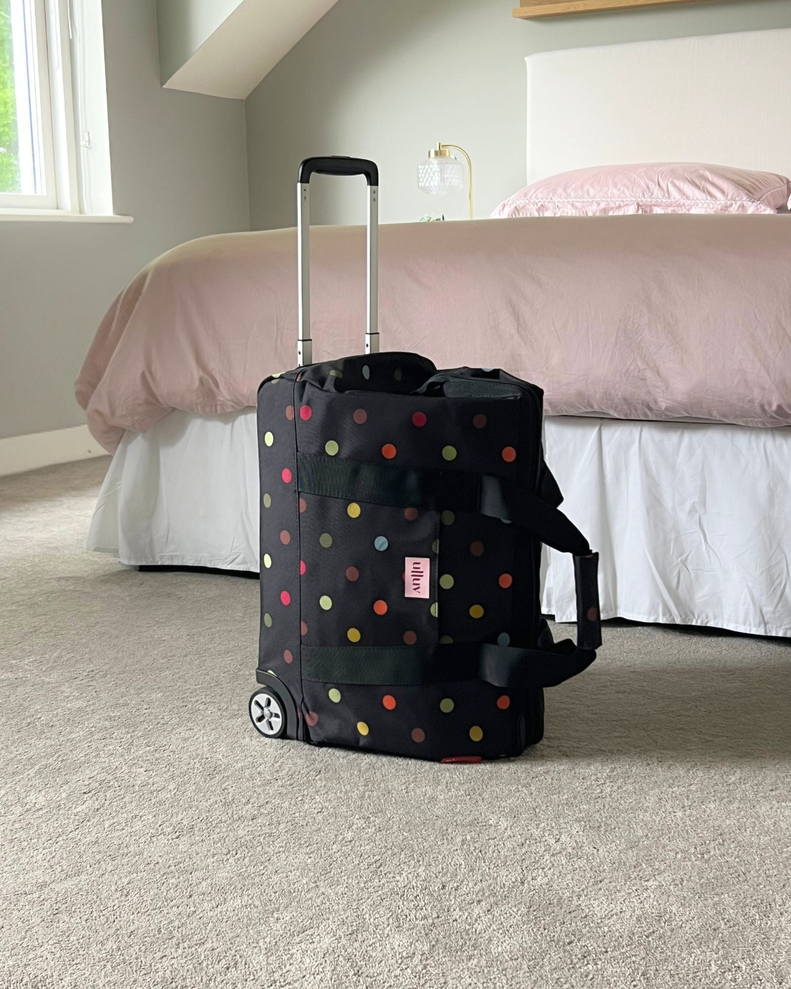 Classic Large Wheeled Holdall