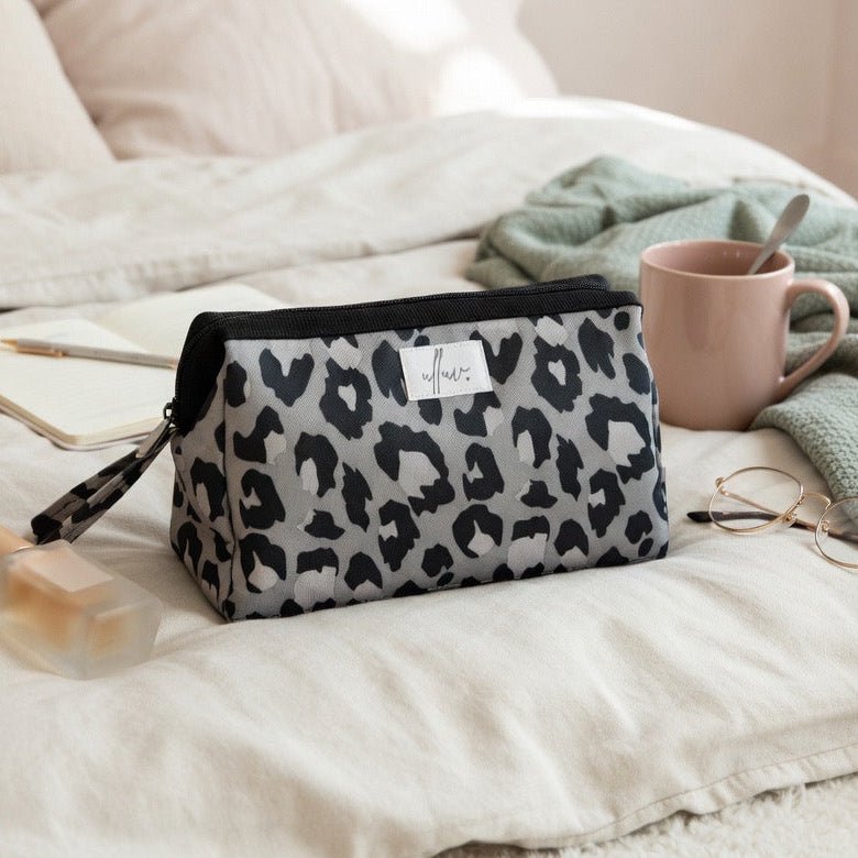 Classic Toiletry Bag - Grey Leopard