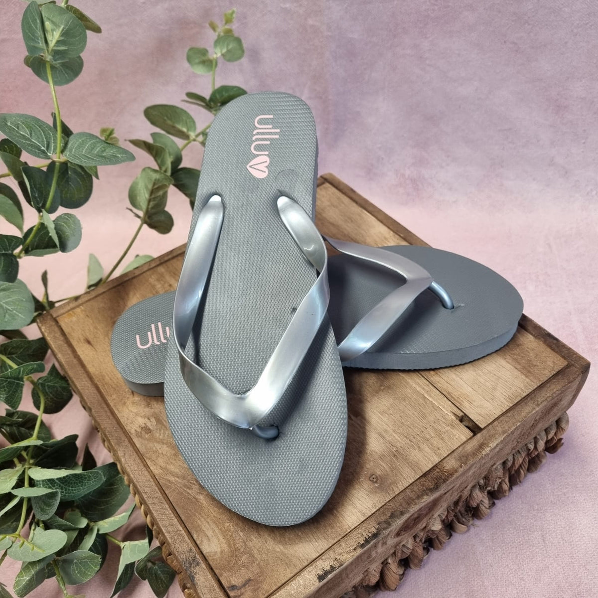 Ulluv Flip Flops