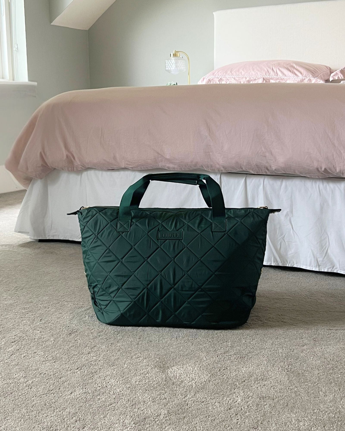 Signature Quilted Medium Holdall