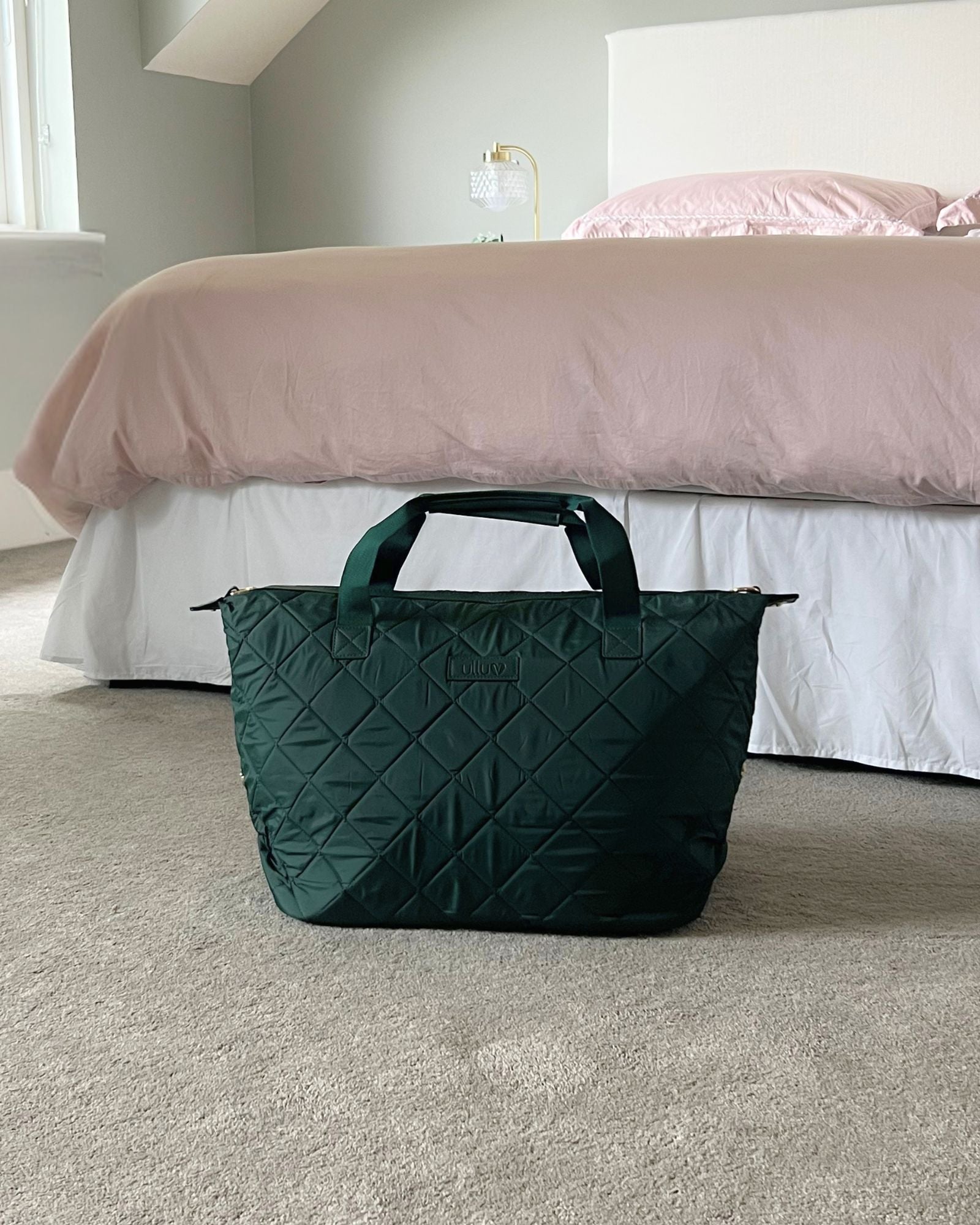 Signature Quilted Medium Holdall