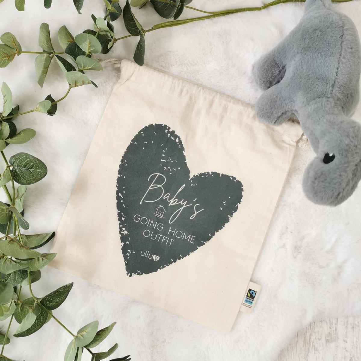 Baby&#39;s Going Home Outfit Organic Pouch ☘️